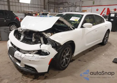 2015 Dodge Charger Sxt z USA, uszkodzony, nr VIN 2C3CDXJG2FH766021